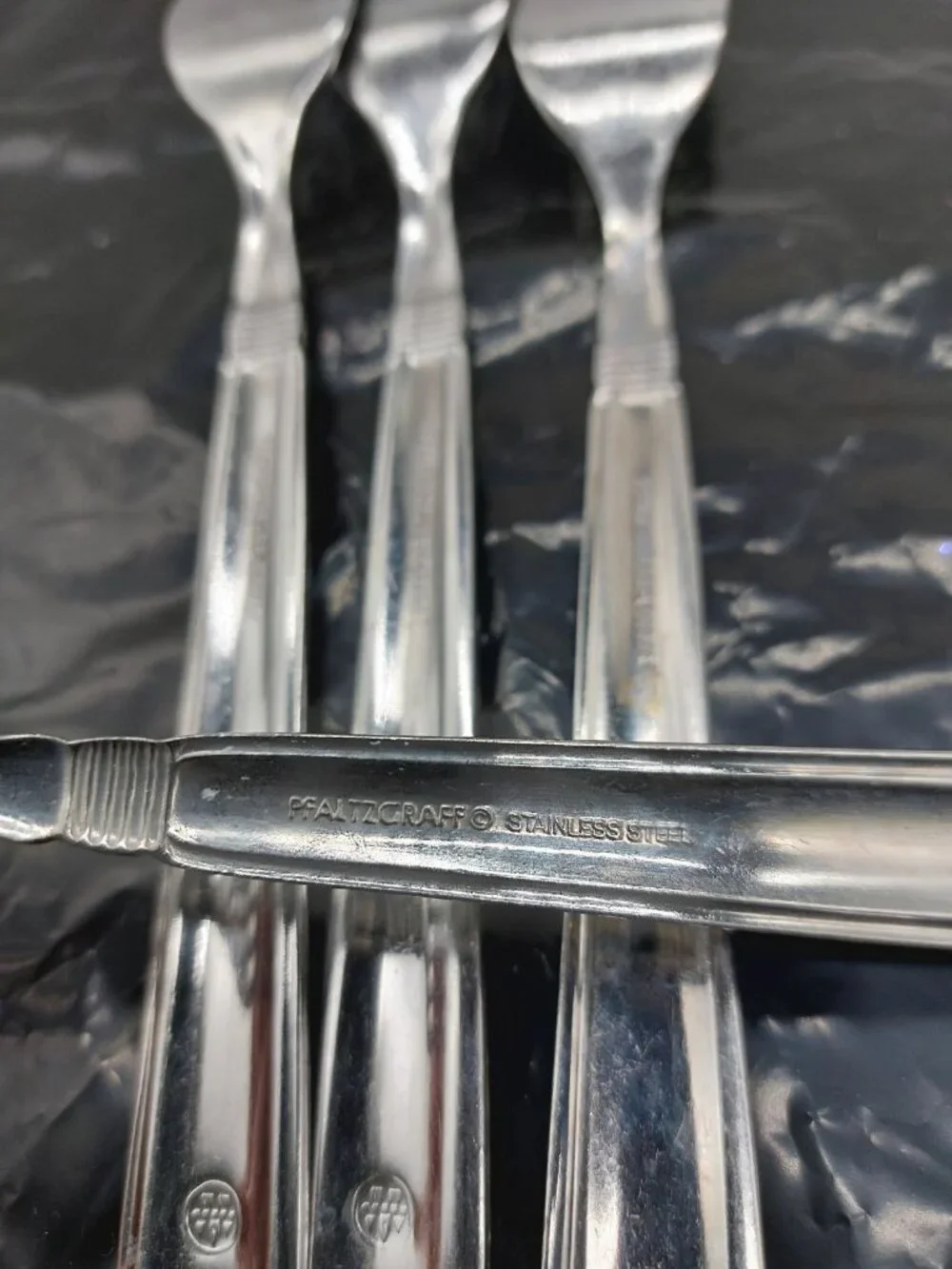 Pfaltzgraff Flatware 4 Dinner Forks 7